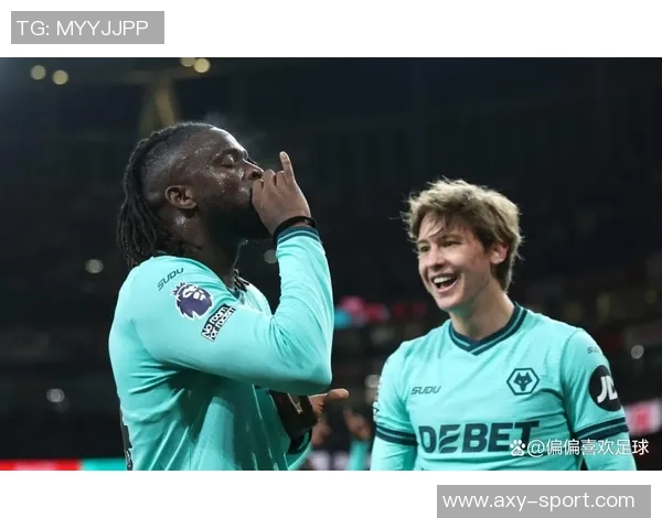 英媒称狼队欲引爱德华兹米堡有信心续约教练