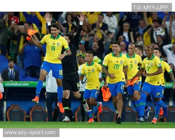 长友佑都社交媒体庆祝战胜巴西队这一历史性时刻将铭刻在足球史册中