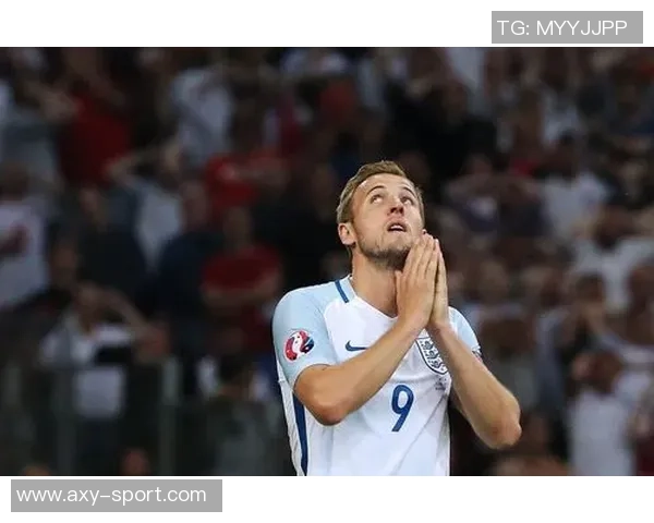 凯恩与宽萨室内训练状态不明出战威尔士前景堪忧 凯恩与宽萨室内训练状态不明出战威尔士前景堪忧