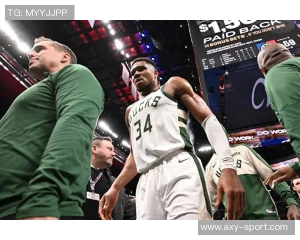 字母哥与经纪人积极探索潜在球队交易机会